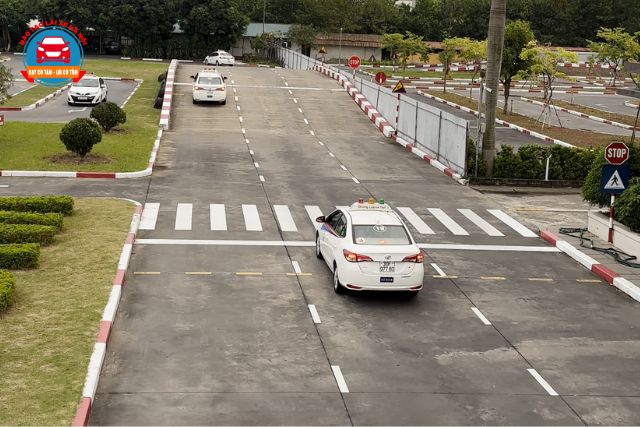 Các học viên sẽ được giáo viên hỗ trợ, sắp xếp lịch học linh hoạt