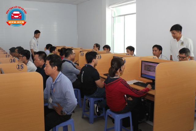 Lý thuyết học thật, thi thật nên các học viên không cần lo lắng